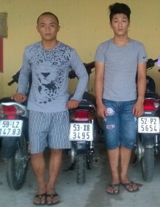 Ngăn chặn "đại tiệc" của 500 giang hồ cả nước - 1 Công an quận 7 phối hợp Công an quận 8,TP.HCM bắt hai đối tượng chuyên đột nhập nhà dân trộm tài sản. Ảnh: CTV.