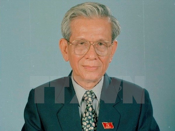 Tang lễ nhà báo Hữu Thọ được tổ chức theo nghi thức cấp cao - 1 Tang lễ nhà báo Hữu Thọ được tổ chức theo nghi thức cấp cao - 1
