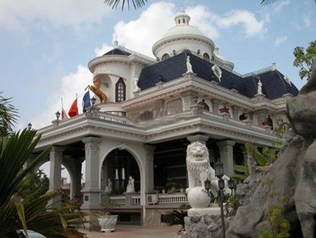 dinh thự, biệt thự, lâu đài, đại gia, đại gia tỉnh lẻ dinh thự, biệt thự, lâu đài, đại gia, đại gia tỉnh lẻ