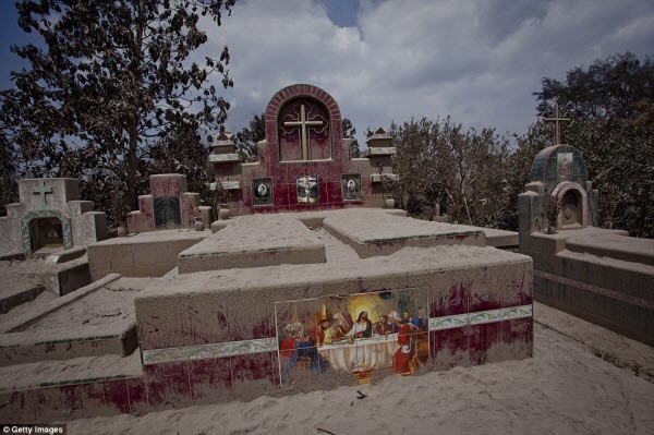 Bên trong những ngôi làng bỏ hoang vì núi lửa ở Indonesia - 12 Bên trong những ngôi làng bỏ hoang vì núi lửa ở Indonesia - 12