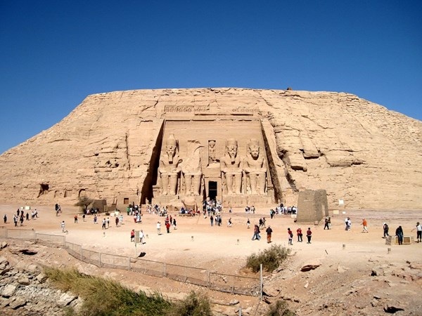 Chiêm ngưỡng đền thờ Abu Simbel - niềm tự hào của người dân Ai Cập - 12 Chiêm ngưỡng đền thờ Abu Simbel - niềm tự hào của người dân Ai Cập - 12