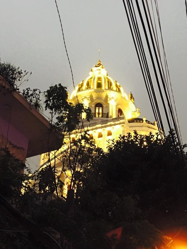 Soi nội thất "đế vương" trong lâu đài đại gia phế liệu Thanh Hóa - 2 Soi nội thất "đế vương" trong lâu đài đại gia phế liệu Thanh Hóa - 2