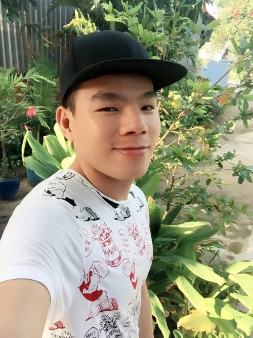 8X vẽ chân dung 300 nghệ sĩ Việt và Kpop - 2
Trần Thiện Sỹ, 8x vẽ tranh người nổi tiếng