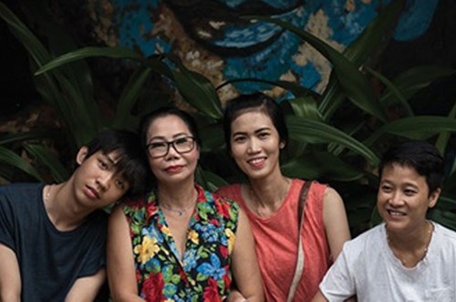 Nỗi lòng người mẹ trong gia đình có 4 giới tính - 2 Nỗi lòng người mẹ trong gia đình có 4 giới tính - 2