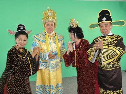 "Táo Quân" ngày càng nhạt - 2 Danh hài Bảo Quốc đã “đóng đinh” trong vai Ngọc Hoàng của HTV (Đài Truyền hình TP.HCM)