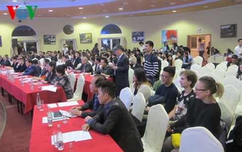 Thanh niên-sinh viên Việt Nam tại Séc thúc đẩy hội nhập vào xã hội Séc - 2
Các đại biểu tham dự Đại hội.