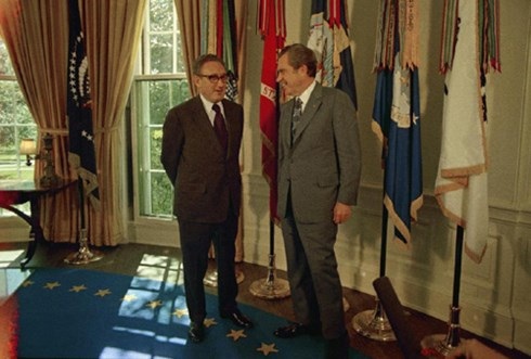 Vì sao Tổng thống Mỹ Nixon nói dối về chiến dịch ném bom Việt Nam? - 2 Vì sao Tổng thống Mỹ Nixon nói dối về chiến dịch ném bom Việt Nam? - 2