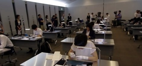 Kiểm tra tay nghề sinh viên y khoa bằng cuộc thi xếp giấy origami - 1