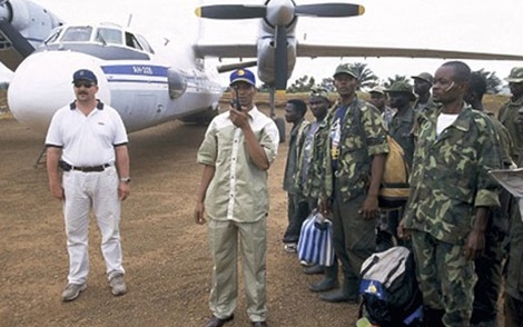 Những ông trùm buôn vũ khí: Viktor Bout – Thương gia tử thần - 2 Những ông trùm buôn vũ khí: Viktor Bout – Thương gia tử thần - 2