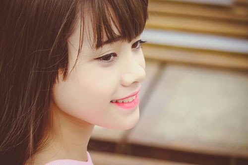 Ngỡ ngàng trước vẻ "xinh đẹp" của nam sinh Bắc Giang - 3 
Nhìn vào hình ảnh này không thể tin được đây lại là một chàng trai