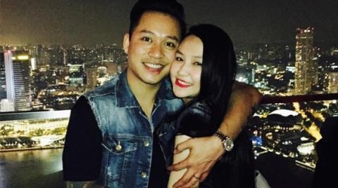 Vợ chồng Tuấn Hưng liên tiếp đăng status tâm trạng - 2 Vợ chồng Tuấn Hưng liên tiếp đăng status tâm trạng - 2