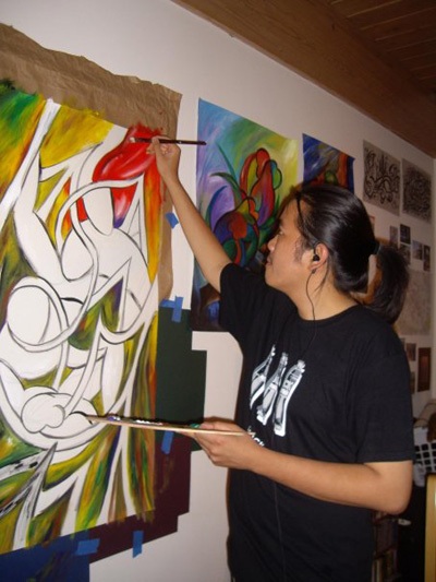 Thầy giáo tiếng Anh giỏi tiếng Pháp, mê piano cổ điển - 4 Thời còn để tóc dài nghệ sĩ.