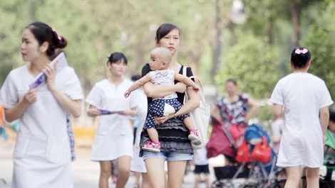 “Náo nhiệt” thị trường mang thai hộ khắp thế giới - 4 Áp lực có con rất lớn ở Trung Quốc.