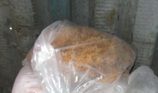 Kinh hãi lò sản xuất chà bông đầy ruồi và hóa chất - 4 Đây là chà bông sạch, không độn bột mì, đường hóa học để nhà ăn.