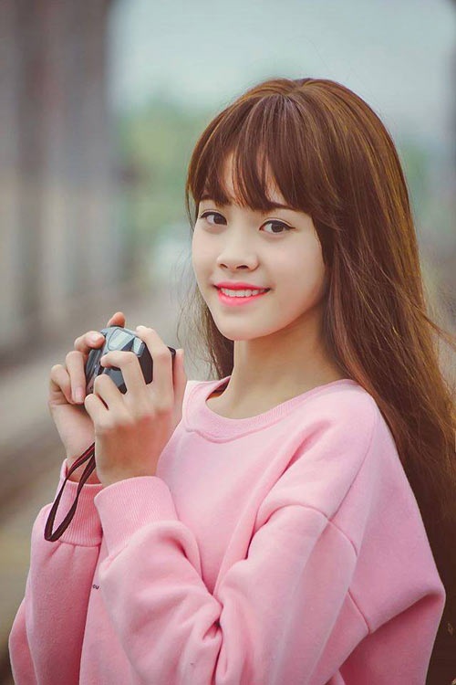 Ngỡ ngàng trước vẻ "xinh đẹp" của nam sinh Bắc Giang - 5 
Những ngón tay nhỏ và thon như tay con gái