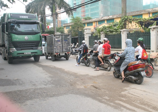 "Cửa ải" phía Nam Hà Nội: Chỉ một lần rồi em sợ mãi - 4 "Cửa ải" phía Nam Hà Nội: Chỉ một lần rồi em sợ mãi - 4
