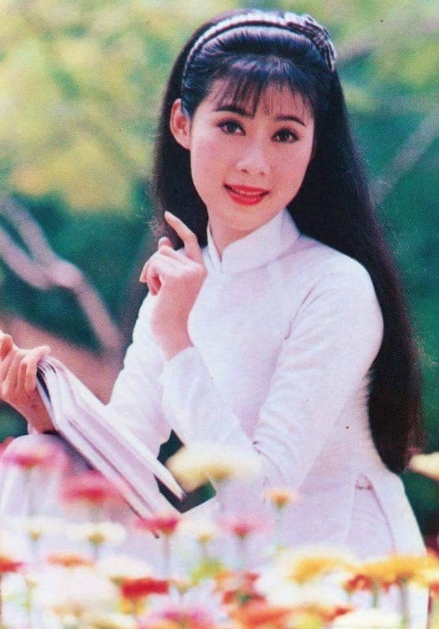 Những bức ảnh chưa từng công bố của "đệ nhất mỹ nhân" Diễm Hương - 6 Những bức ảnh chưa từng công bố của "đệ nhất mỹ nhân" Diễm Hương - 6
