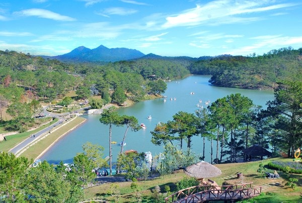 Toàn cảnh Dran thung lũng của sự yên bình.