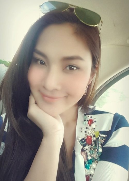 10 mỹ nhân chuyển giới "hot" nhất Thái Lan - 7 10 mỹ nhân chuyển giới "hot" nhất Thái Lan - 7