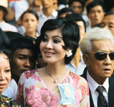 Đường tình trắc trở của những tài nữ nổi tiếng một thời - 7 Đường tình trắc trở của những tài nữ nổi tiếng một thời - 7