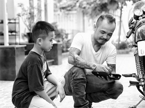 Ngắm "vợ hiền, con xinh" và nếp nhà giản dị của Trần Lập - 9 Ngắm "vợ hiền, con xinh" và nếp nhà giản dị của Trần Lập - 9