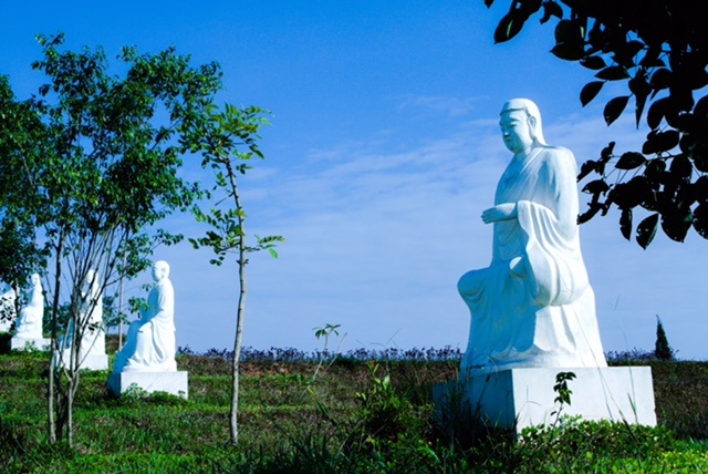 Chiêm ngưỡng công viên nghĩa trang 5 sao Thiên Đức Vĩnh Hằng Viên - 9 Chiêm ngưỡng công viên nghĩa trang 5 sao Thiên Đức Vĩnh Hằng Viên - 9