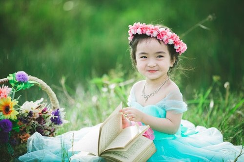 Bé gái Lâm Đồng đẹp như thiên thần "đốn tim" dân mạng - 9
Lúm đồng tiền duyên dáng