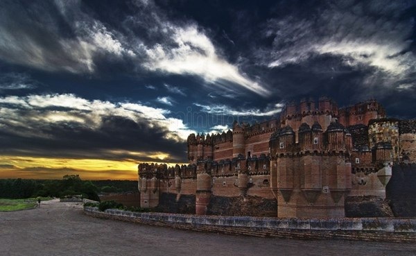 Chiêm ngưỡng những lâu đài đẹp huyền ảo trên thế giới - 9 Chiêm ngưỡng những lâu đài đẹp huyền ảo trên thế giới - 9