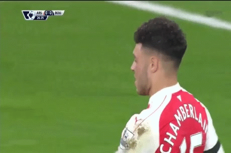 Ozil tỏa sáng, Arsenal dễ dàng khuất phục Bournemouth - 2