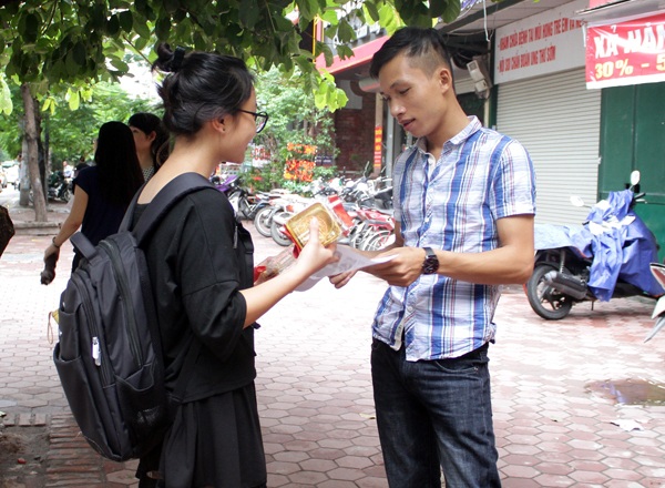 
Số tiền thu được từ hoạt động sẽ được gửi đến ủng hộ trẻ em khuyết tật tại Trung tâm Chương Mỹ, Hà tây.
