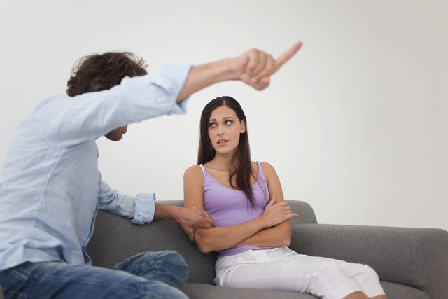 Con đã lớn nhưng chồng nhất quyết cản vợ đi làm - 1 Con đã lớn nhưng chồng nhất quyết cản vợ đi làm - 1