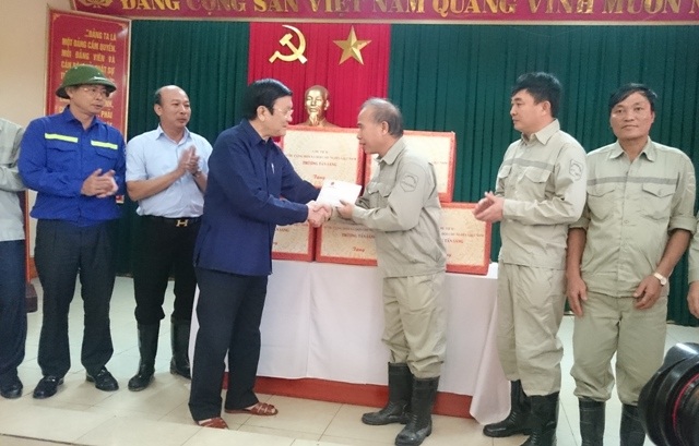 Không được để dân đói, khẩn trương lo nơi ở cho dân vùng bị thiên tai - 3 Không được để dân đói, khẩn trương lo nơi ở cho dân vùng bị thiên tai - 3