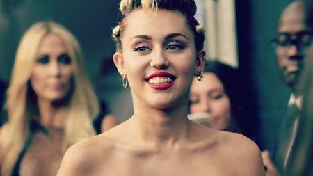 Những ngôi sao sở hữu gương mặt đẹp hoàn hảo nhất hành tinh - 4