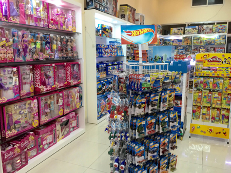 Trải nghiệm đồ chơi trẻ em an toàn - 2
Đồ chơi Barbie và Hotwheels luôn được các em nhỏ ưa thích