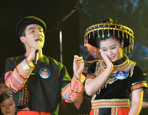 Quán quân dòng nhạc Dân gian là… “hotgirl” xinh đẹp của Sao mai 2015 - 7 Quán quân dòng nhạc Dân gian là… “hotgirl” xinh đẹp của Sao mai 2015 - 7