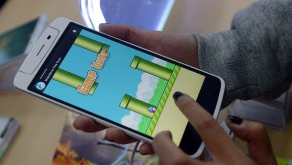 Báo Mỹ nói gì về thị trường startups tại Việt Nam? - 1 Flappy Bird trở thành hiện tượng và là động lực để các startups Việt Nam nỗ lực.