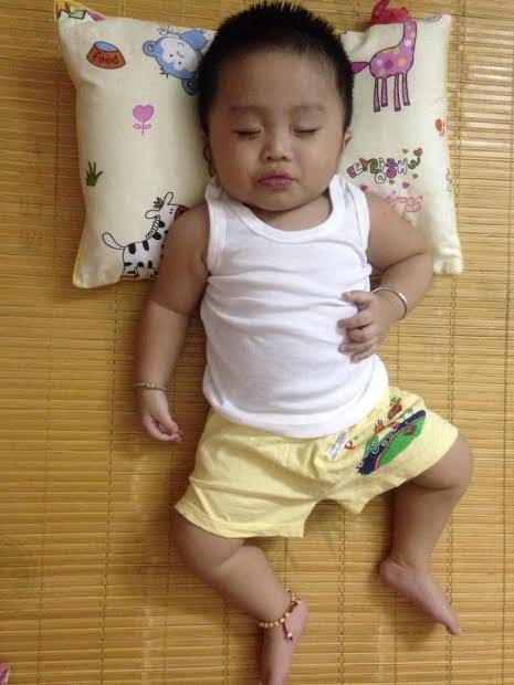 Cách chữa chứng mồ hôi trộm ở trẻ em - 1 Cách chữa chứng mồ hôi trộm ở trẻ em - 1