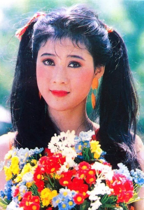 Vẻ đẹp "triệu người mê" của Nữ hoàng ảnh lịch Diễm Hương - 3 Vẻ đẹp "triệu người mê" của Nữ hoàng ảnh lịch Diễm Hương - 3