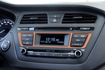 Hyundai i20 Active - Hoàn hảo cho gia đình trẻ - 8