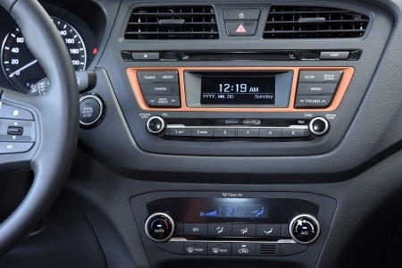 Hyundai i20 Active - Hoàn hảo cho gia đình trẻ - 6