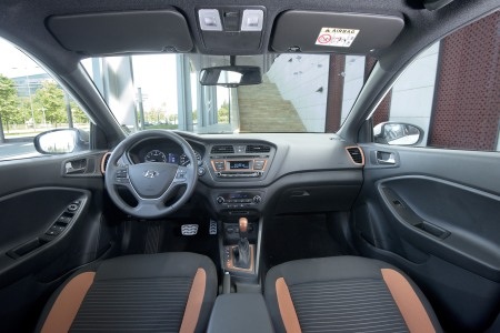 Hyundai i20 Active chính thức ra mắt thị trường Việt Nam - 5