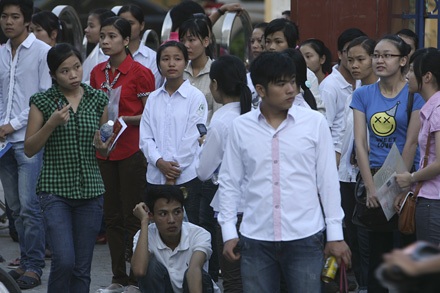 Kỳ thi THPT quốc gia 2016: Làm gì để hoàn thiện phương án thi ? - 1
Thí sinh mệt mỏi sau những môn thi