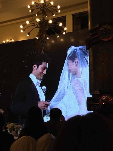Toàn cảnh “siêu đám cưới” của “cặp đôi vàng” Huỳnh Hiểu Minh - Angela Baby - 4 … và trao nhẫn cưới trong ngày “đại hỉ”
