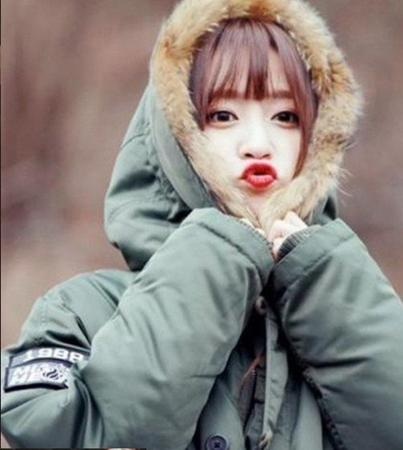 …khi tham gia các chương trình thực tế, Hani đã “lộ nguyên hình” là một cô nàng có tính cách trẻ con và thường xuyên có những hành động vô cùng đáng yêu trước ống kính.