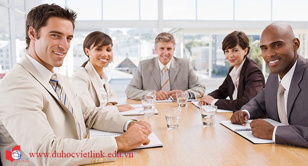 Định hướng chọn ngành và lộ trình học cho cơ hội định cư tại Úc, Canada, Mỹ, Singapore - 2
Quản lý khách sạn là công việc thiếu nhân lực cần được ưu tiên tại Úc.