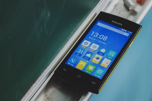 Philips bán ra thị trường smartphone giá cực rẻ - 1 Philips bán ra thị trường smartphone giá cực rẻ - 1