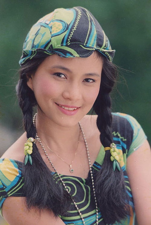 Ngỡ ngàng trước nhan sắc “xuân thì” của “cô gái xấu xí” Ngọc Hiệp - 5 Ngỡ ngàng trước nhan sắc “xuân thì” của “cô gái xấu xí” Ngọc Hiệp - 5