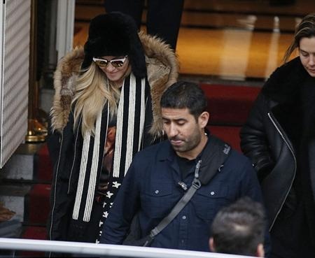 Madonna lộ ảnh nude - 5 Madonna hiện đang chuẩn bị đi tour tại Amsterdam