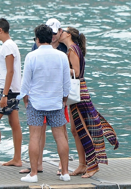 Irina Shayk quyến rũ trong kì nghỉ ở Ý cùng bạn trai - 6 Irina Shayk quyến rũ trong kì nghỉ ở Ý cùng bạn trai - 6