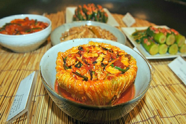 Khám phá bảo tàng kim chi ở Hàn Quốc - 4 Cận cảnh một loại kim chi được trưng bày